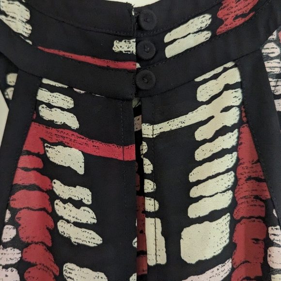 BCBGMaxAzria Romper Size Medium - Picture 7 of 8